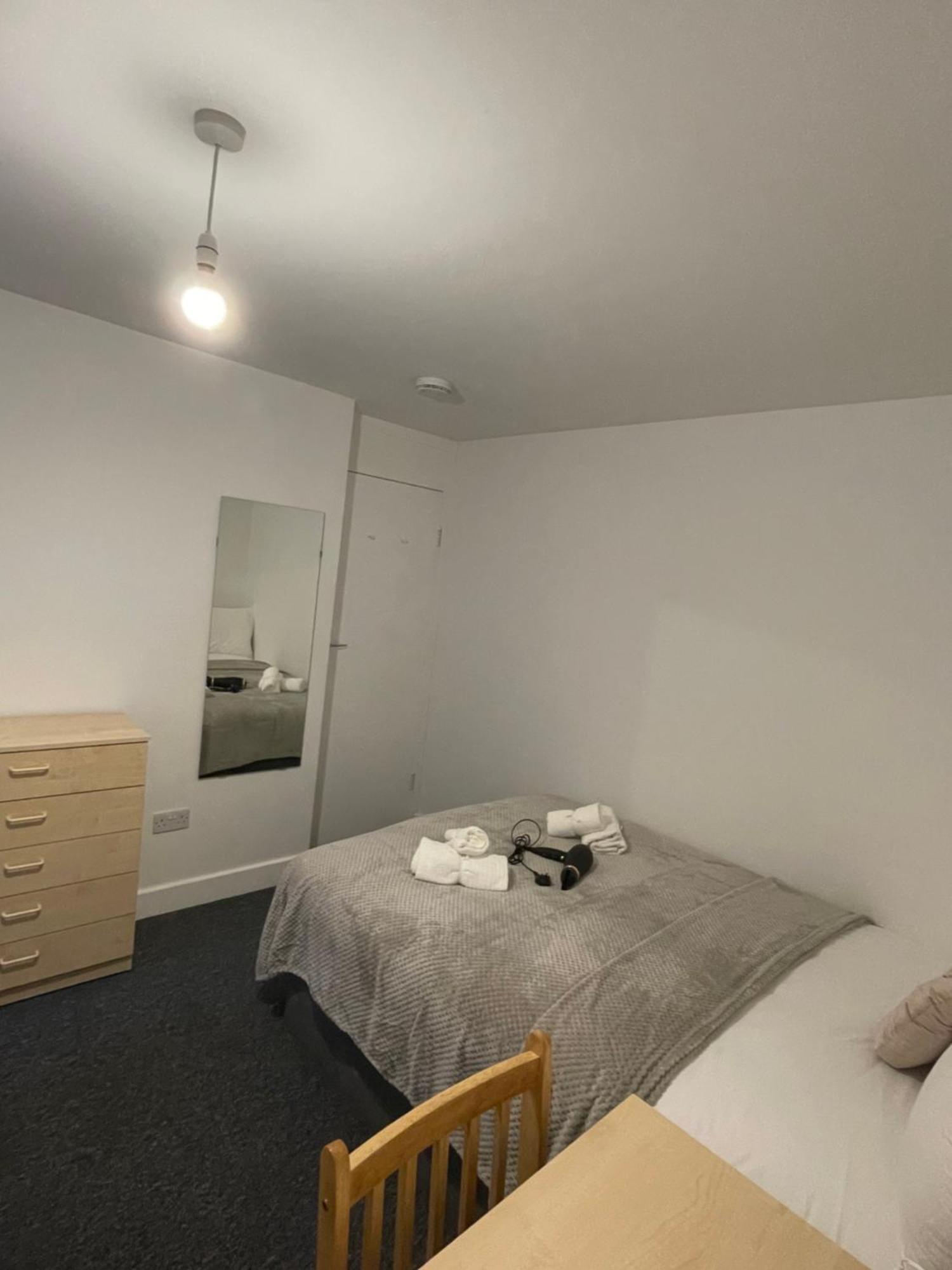 Lovely Triple And Quadruple Rooms In Euston & Square In Central London Londres Exterior foto
