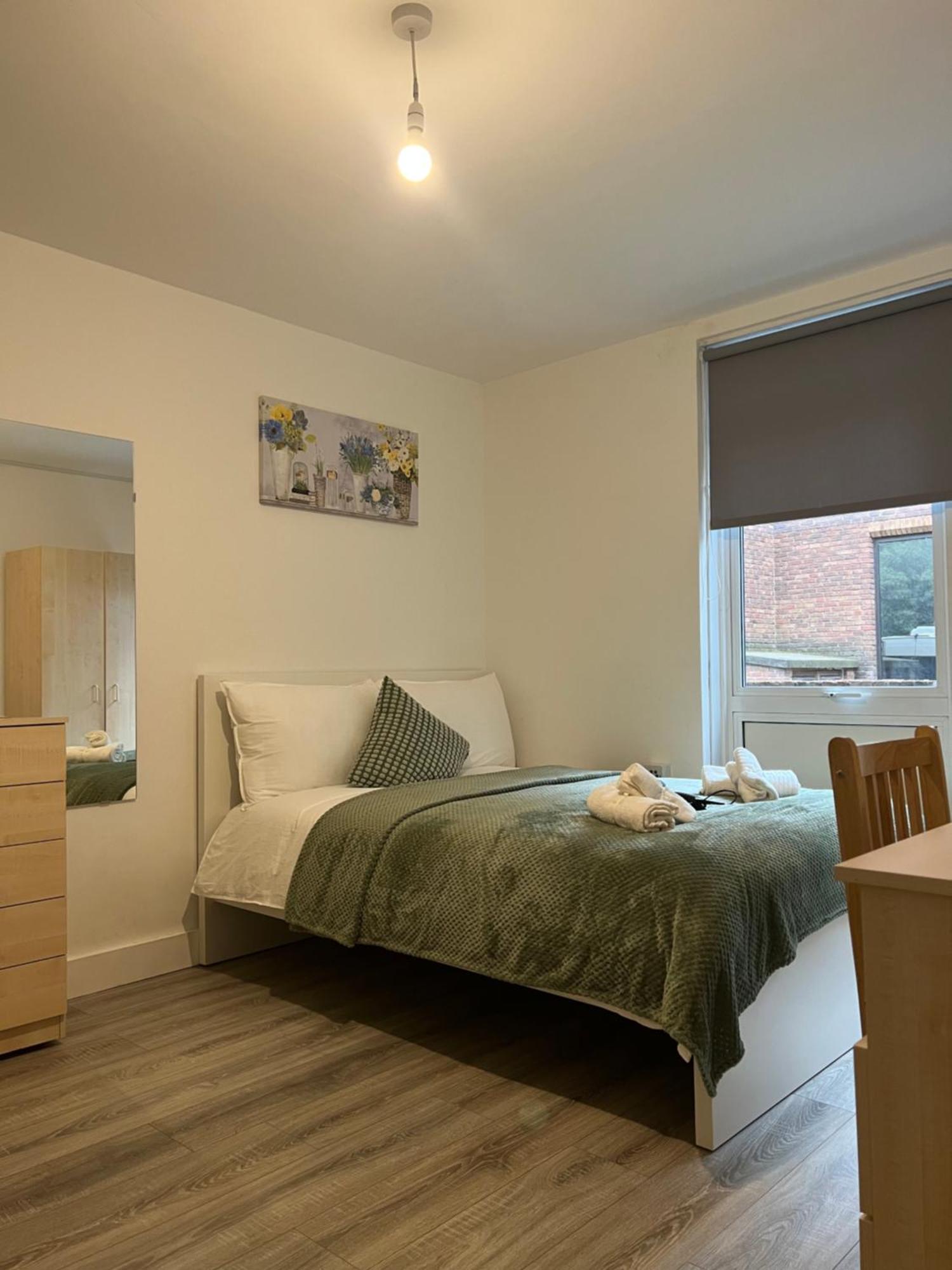 Lovely Triple And Quadruple Rooms In Euston & Square In Central London Londres Exterior foto