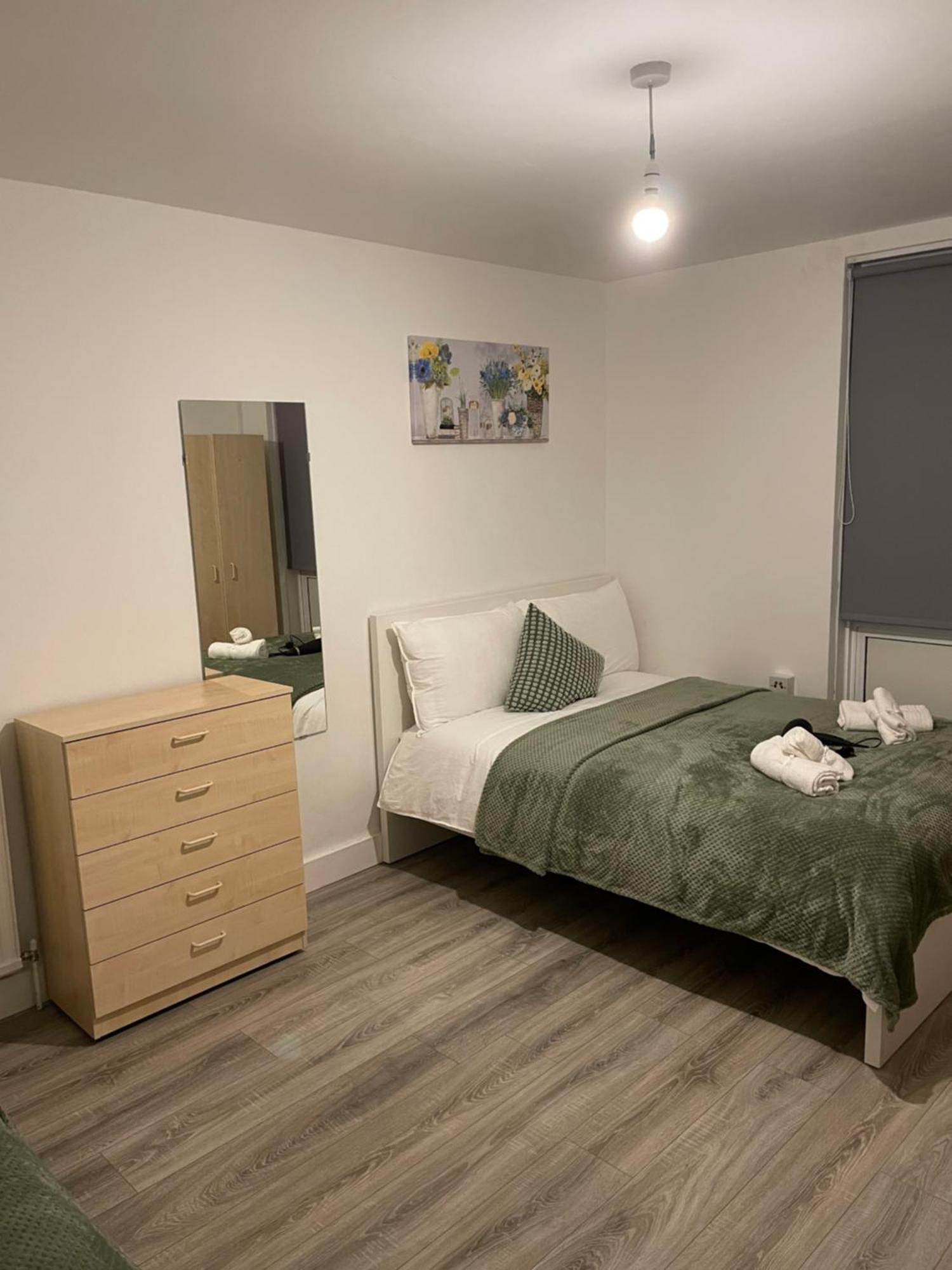 Lovely Triple And Quadruple Rooms In Euston & Square In Central London Londres Exterior foto